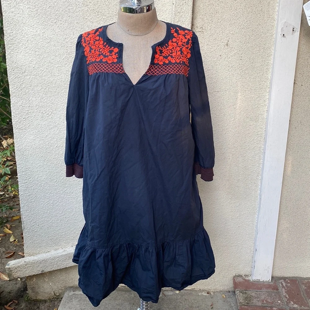 J. Crew adorable, flattering, comfy dress with great pockets. Worn once